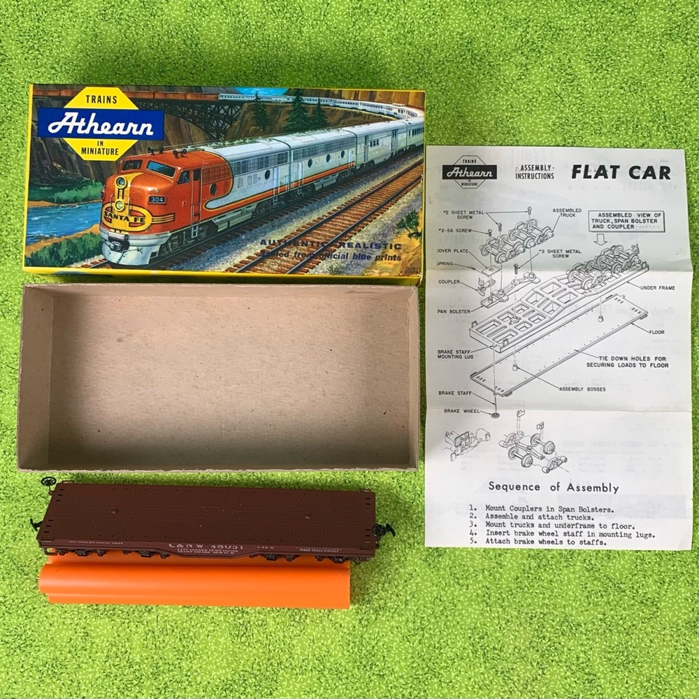 Vintage Athearn C & NW Flat Car with Pipes Toy Train.